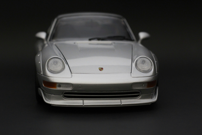 Illustration for article titled UT Models Porsche 993 GT2